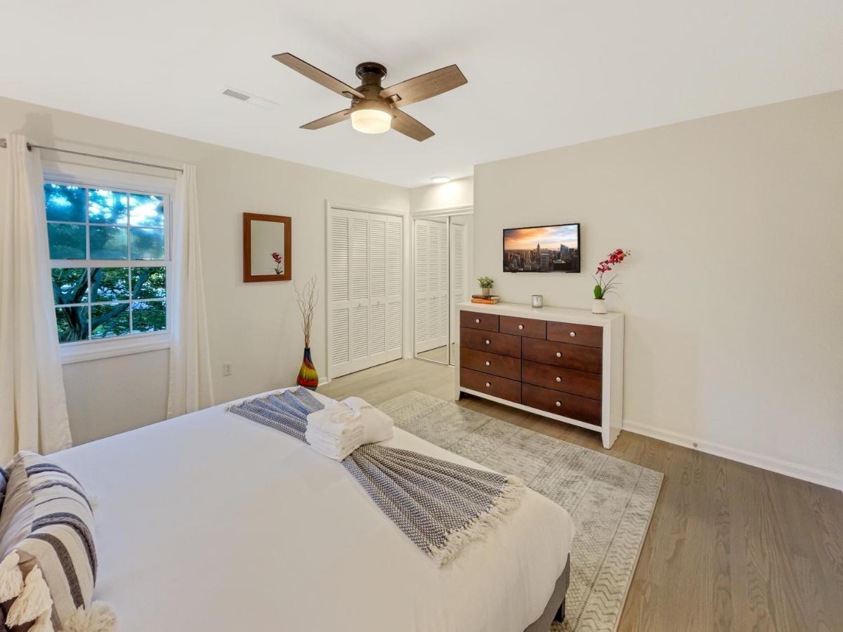 5 Min To Beach—King Beds Charleston Eksteriør bilde